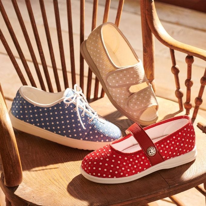 Perfect polka dot styles for women