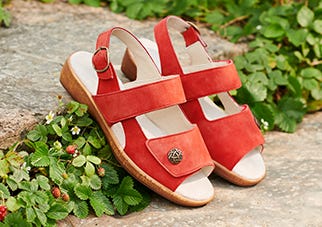 Extra Wide Sandals