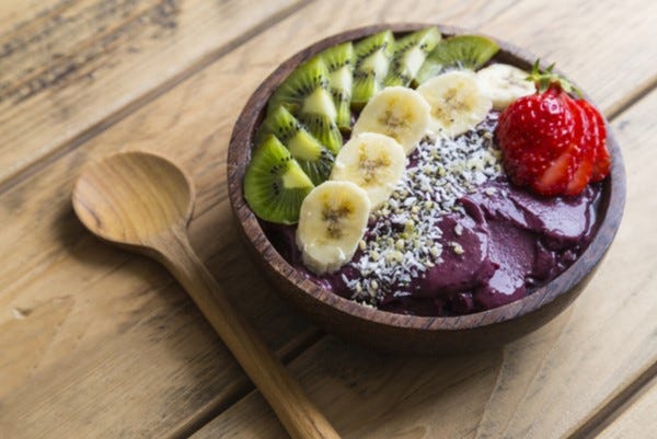 Açaí breakfast bowl