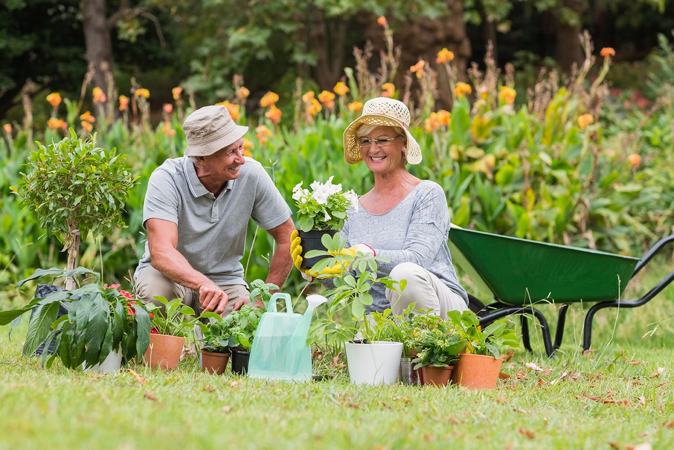 People gardening