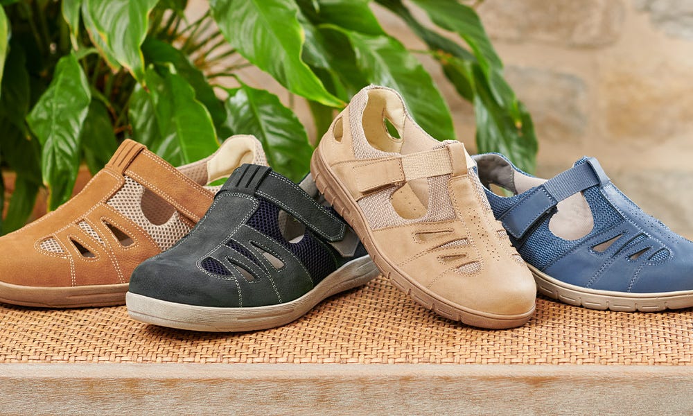 Jack & Jacqueline - extra wide fitting closed sandals Jack & Jacqueline - extra wide fitting closed sandals